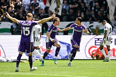 التأهل لدوري أبطال أوروبا ليس بيده.. يوفنتوس يخسر أمام فيورنتينا بالدوري الإيطالي